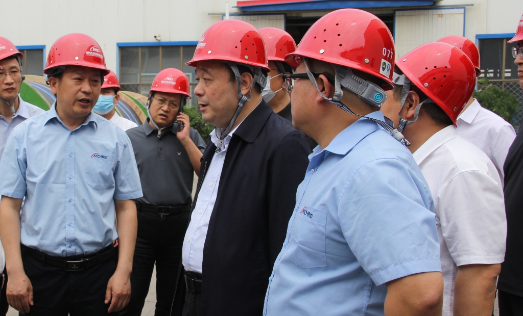 省市场监管局党组书记何江海调研公海5500线路检测